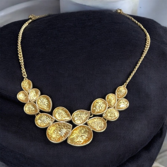 Jewelry - Gold Cluster Necklace with Delicate Chain